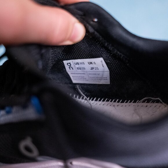 ON Women's Cloudclipse Running Shoes Size 8 - Picture 3 of 8